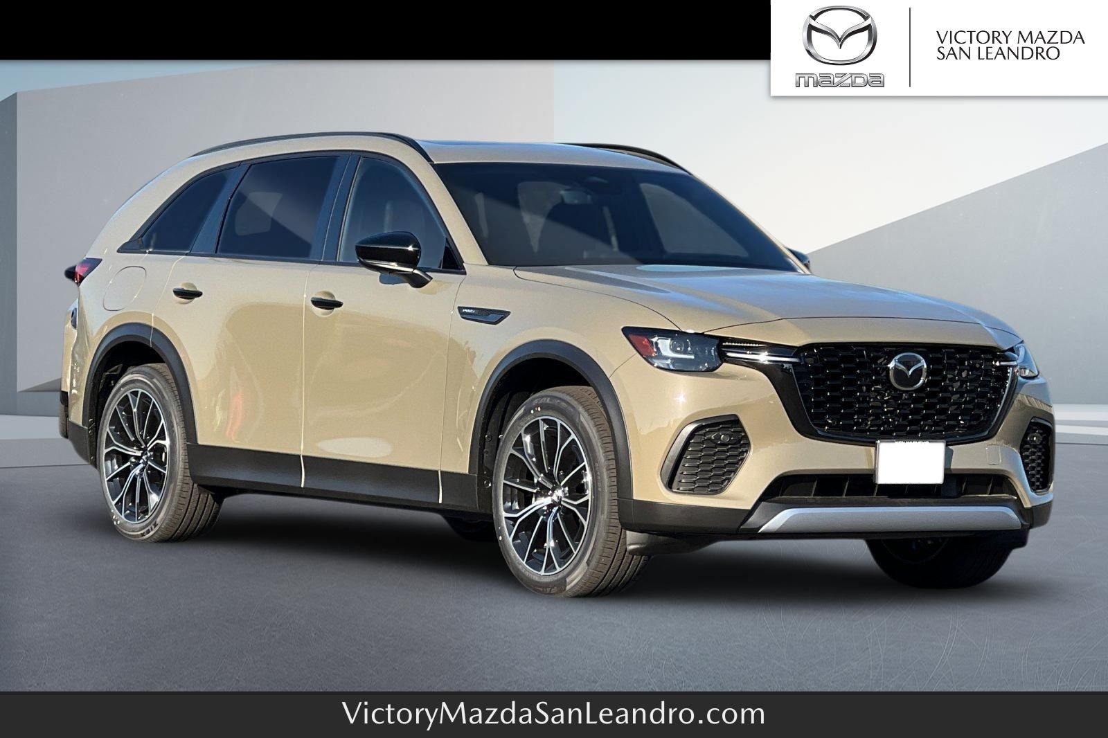 2025 Mazda CX-70 Premium Plus Package's photo