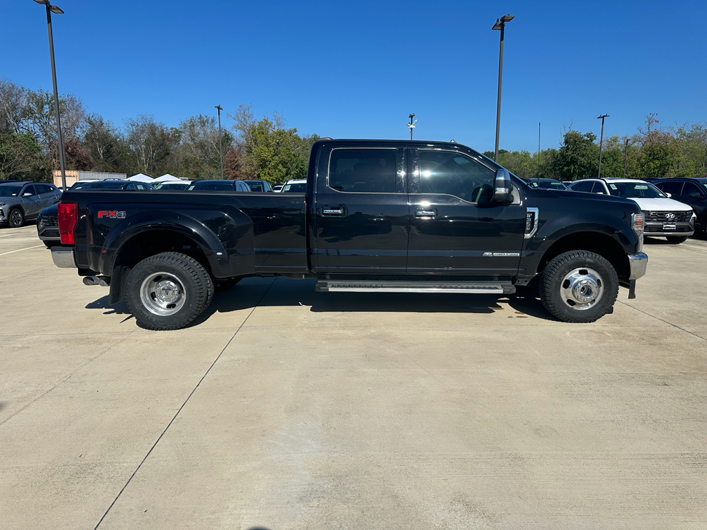 2022 Ford F-350 Lariat photo 4