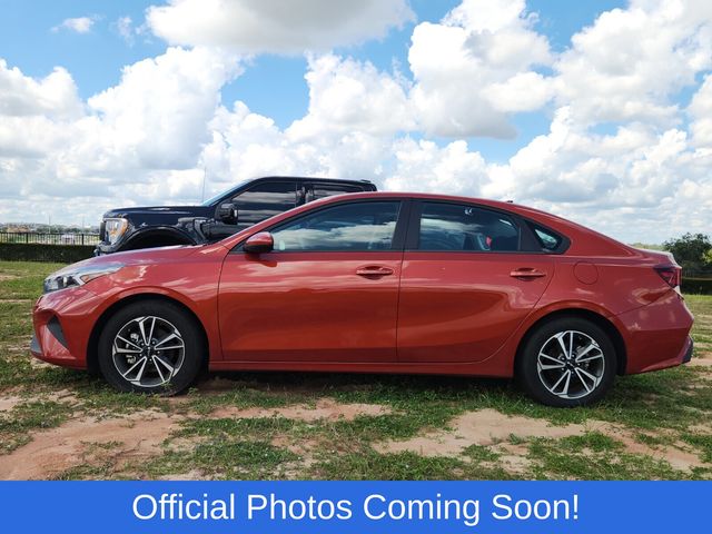 2022 Kia Forte FE LXS photo 2