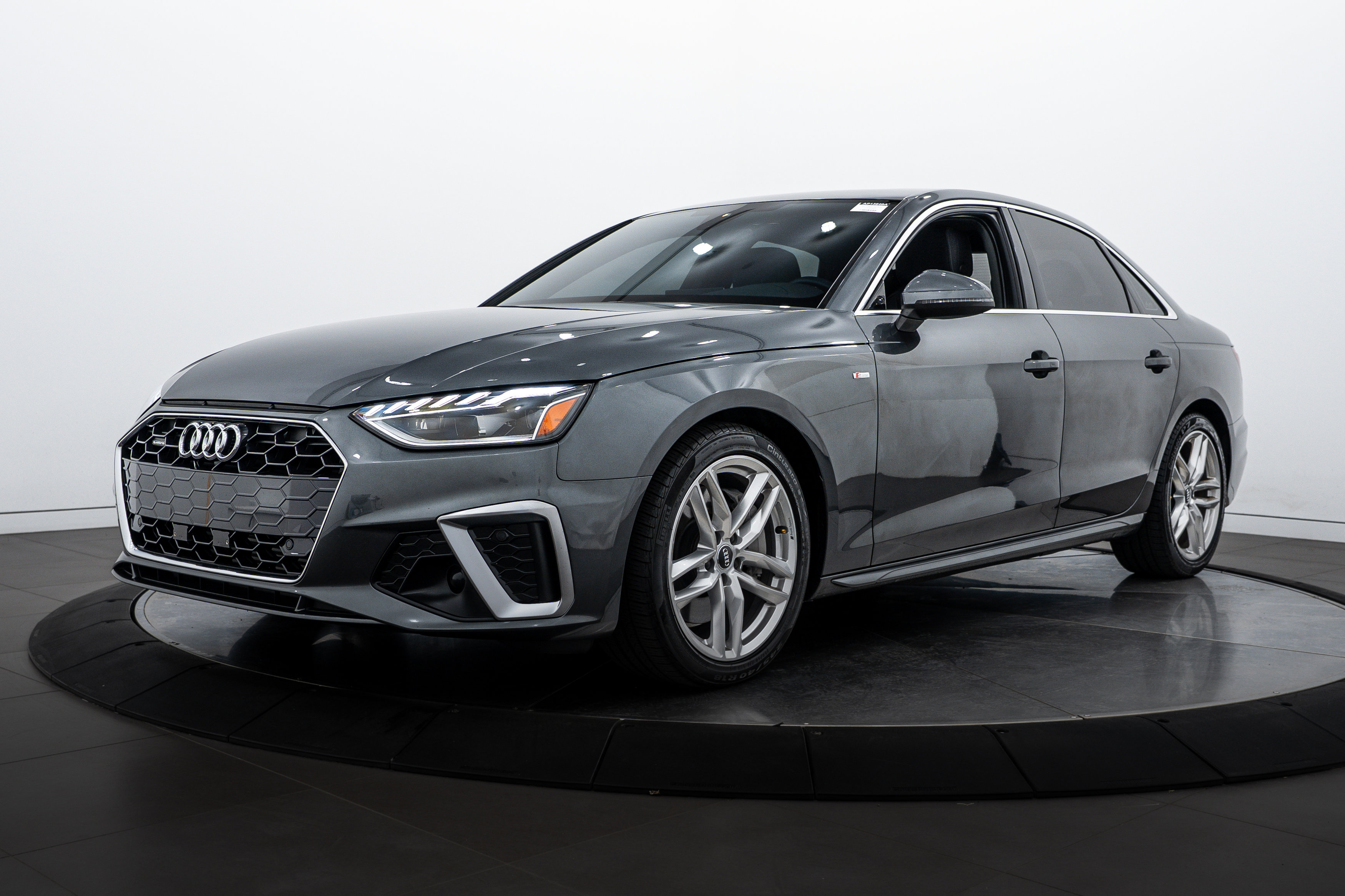 2020 Audi A4 Quattro Premium Plus photo 6