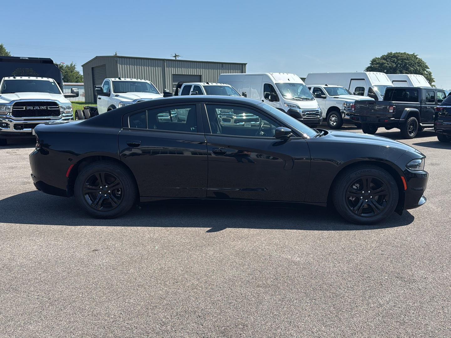 2023 Dodge Charger SXT photo 4
