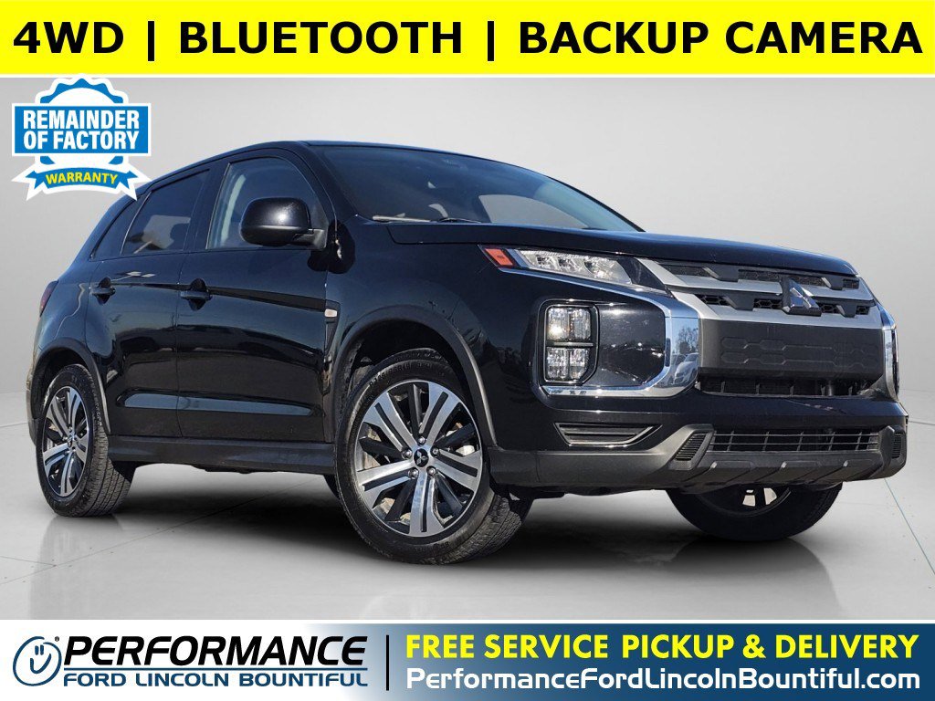 2023 Mitsubishi Outlander Sport ES's photo