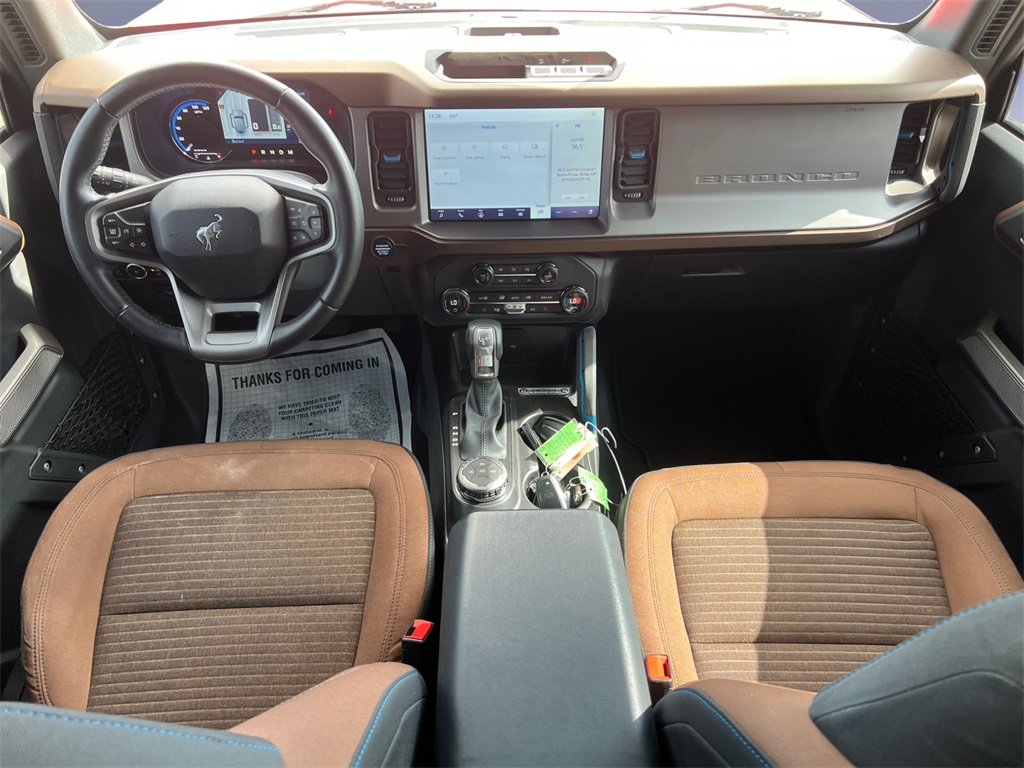 2023 Ford Bronco Outer Banks photo 12