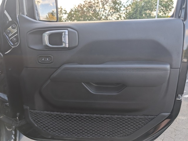2022 Jeep Wrangler Unlimited Sahara photo 29