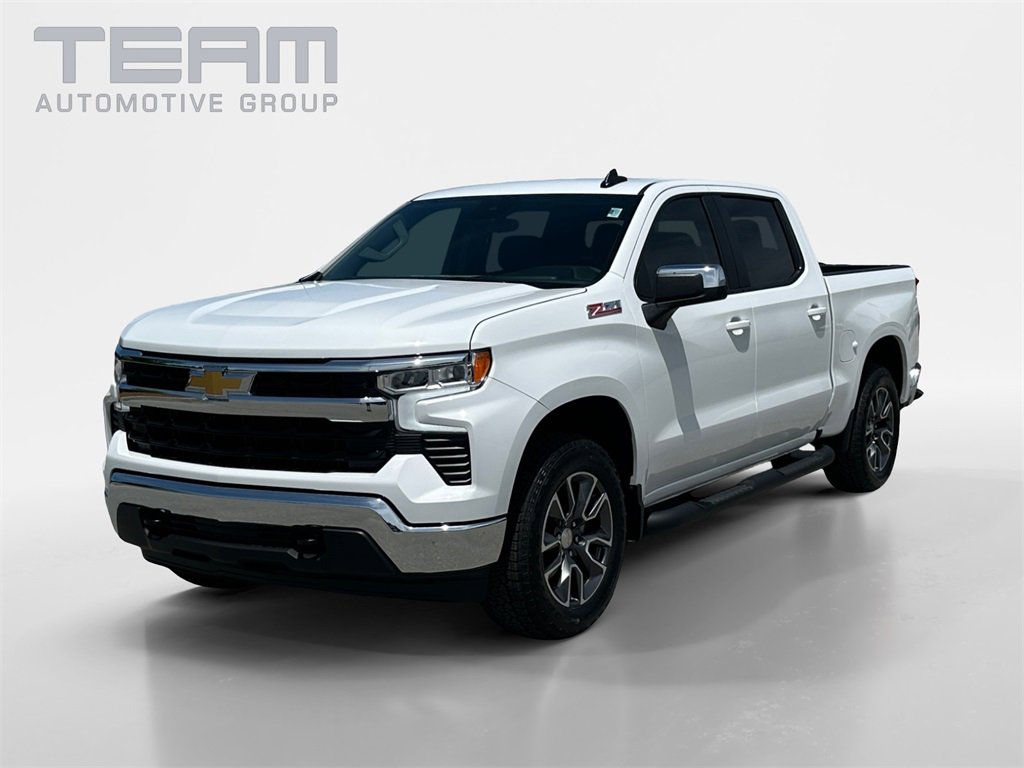 2025 Chevrolet Silverado 1500 LT photo 3