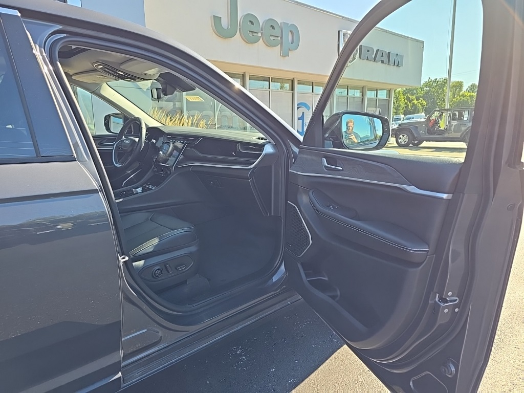 2022 Jeep Grand Cherokee Limited photo 12
