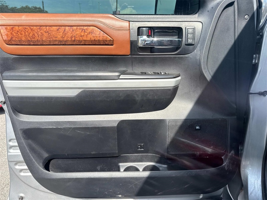 2020 Toyota Tundra Platinum Grade photo 20