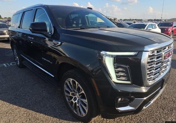 2025 GMC Yukon XL Denali's photo