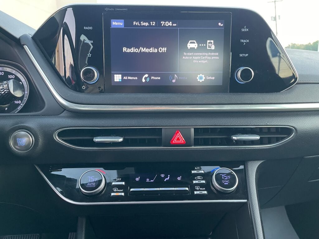 2022 Hyundai Sonata SEL photo 11