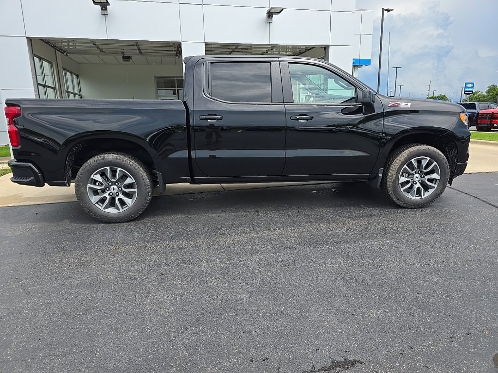 2026 Chevrolet Silverado 1500 RST photo 7