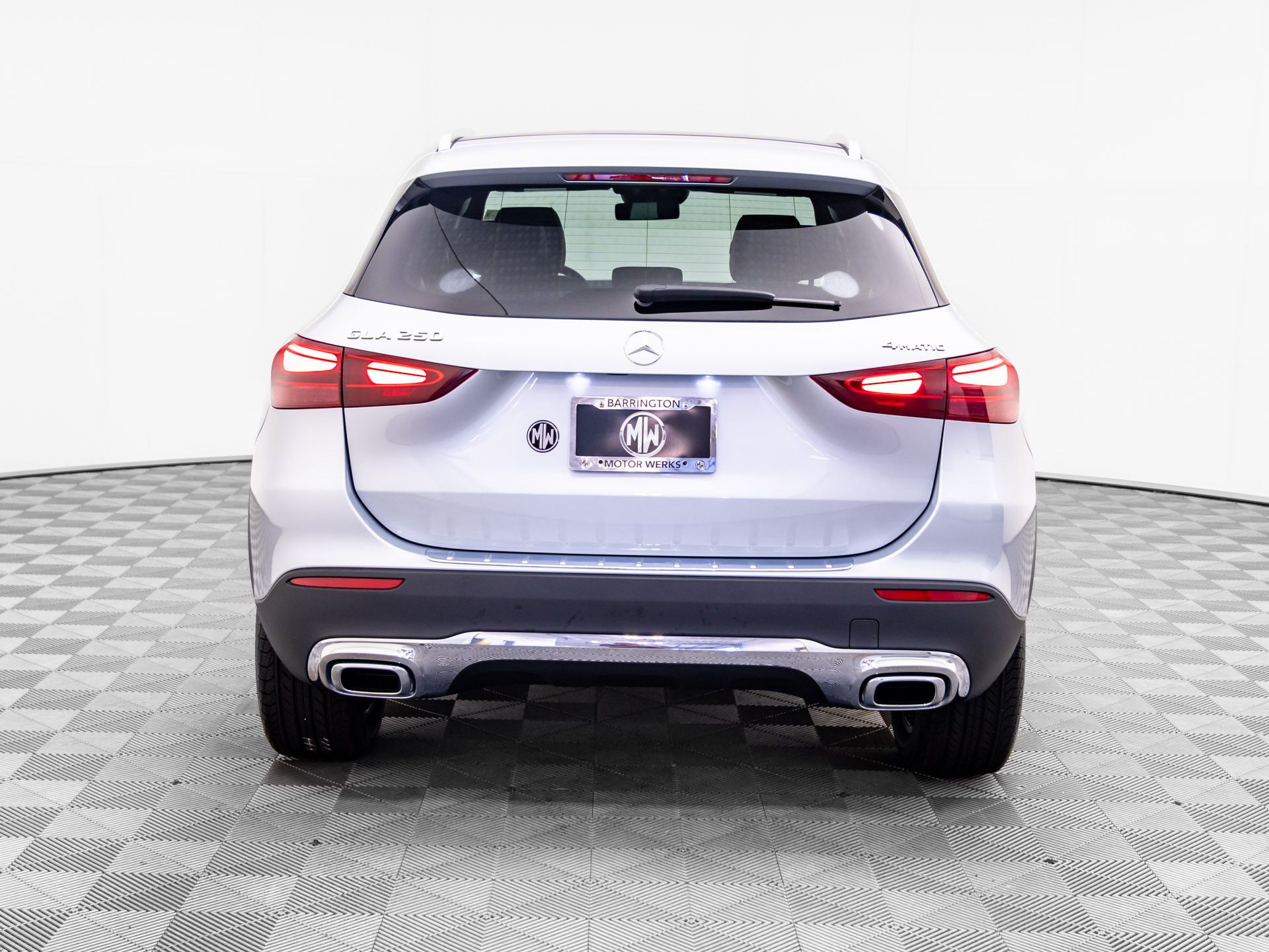 2026 Mercedes Benz GLA 250 4MATIC photo 3