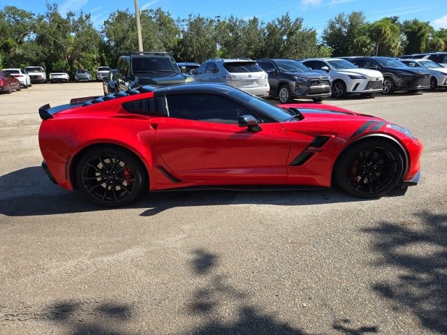 2019 Chevrolet Corvette Grand Sport 2LT photo 5
