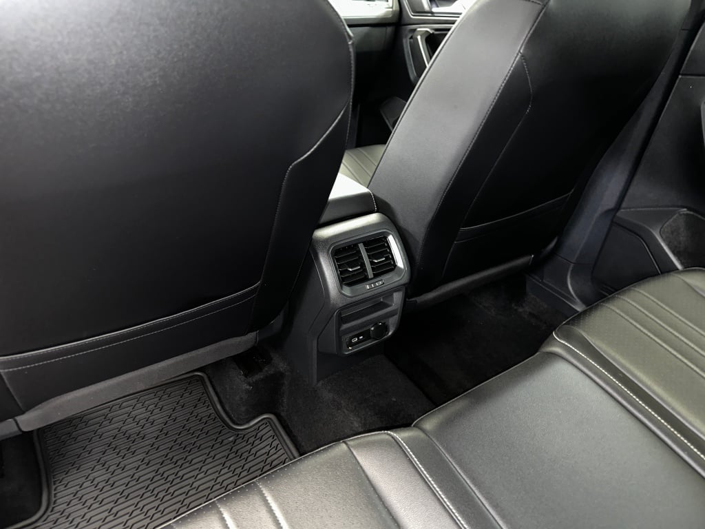 2024 Volkswagen Tiguan SE R-Line Black photo 19