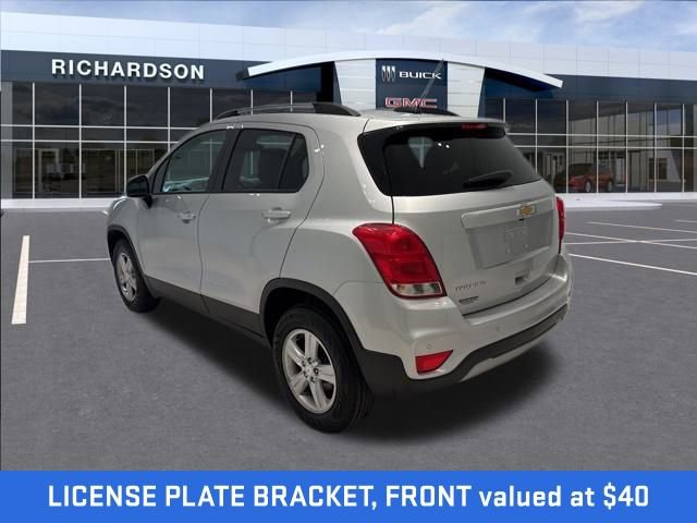 2022 Chevrolet Trax LT photo 4