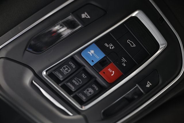 2022 Jeep Wagoneer Series I photo 37