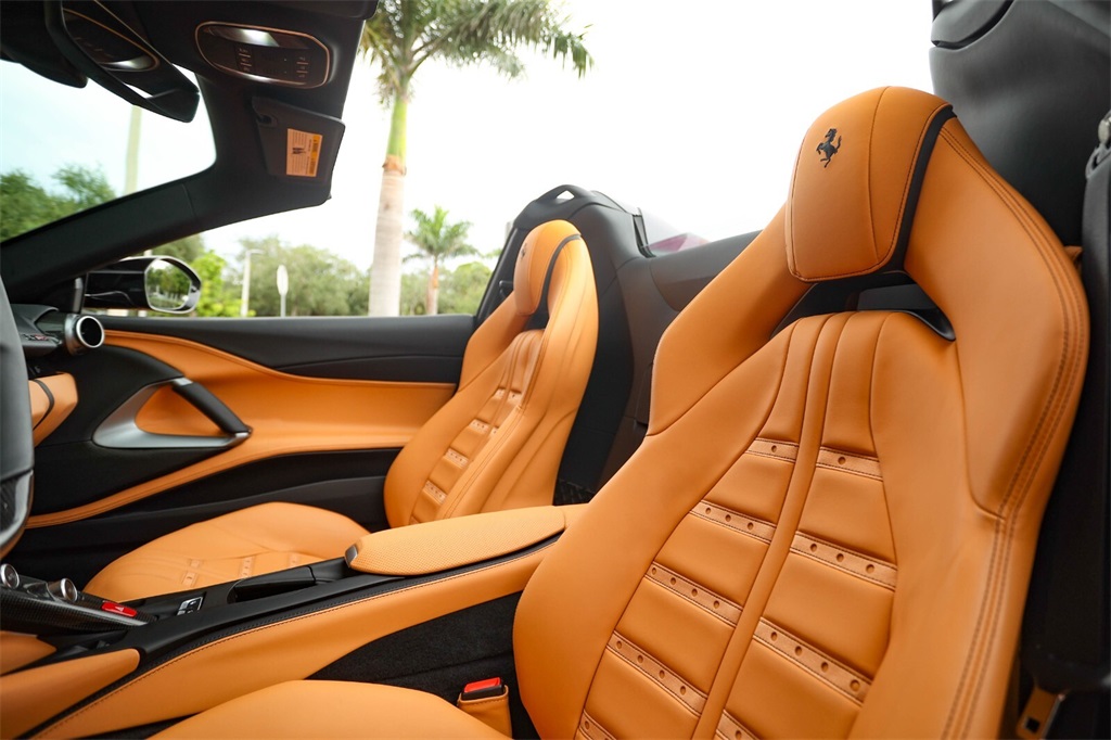 2023 Ferrari 812 GTS Base photo 34