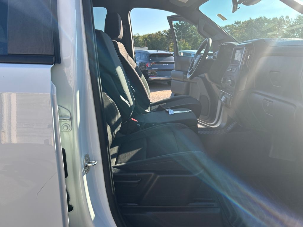 2024 Chevrolet Silverado 1500 Custom Trail Boss photo 28