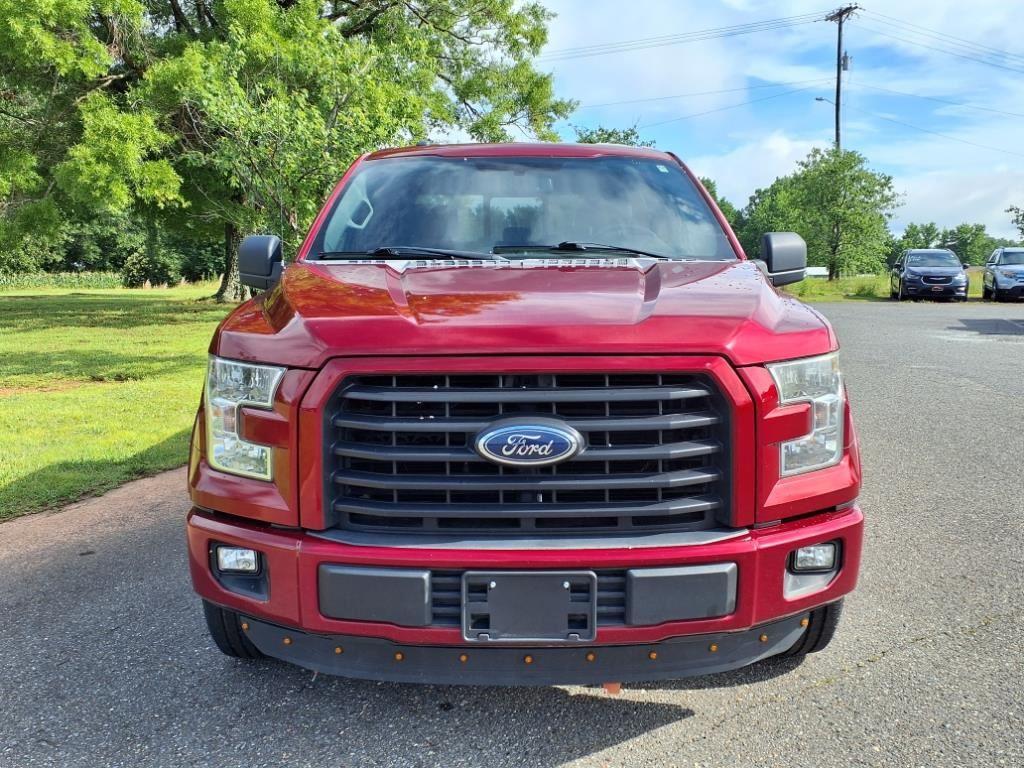 2015 Ford F-150 XLT photo 2
