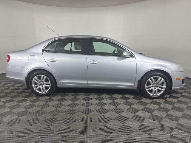 2007 Volkswagen Jetta Wolfsburg Edition Sport photo 2