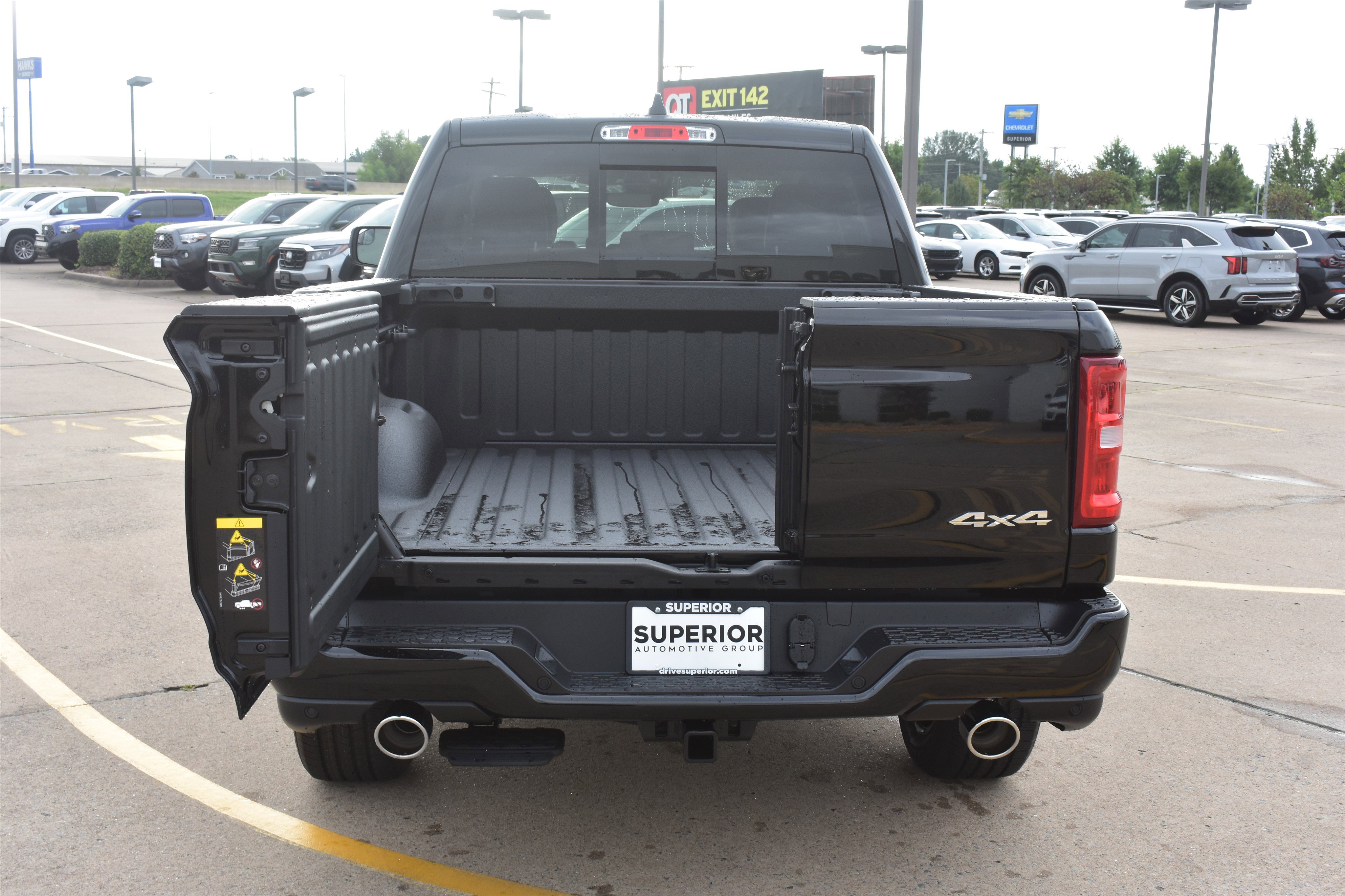 2026 Ram 1500 Laramie photo 7