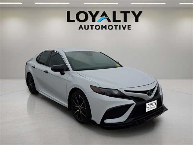 2024 Toyota Camry SE photo 7