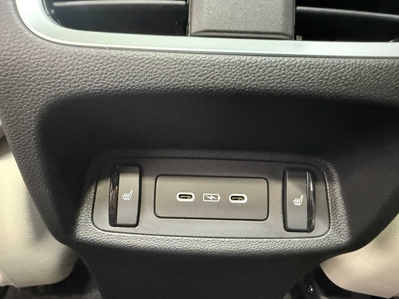 2025 Acura RDX Advance photo 29