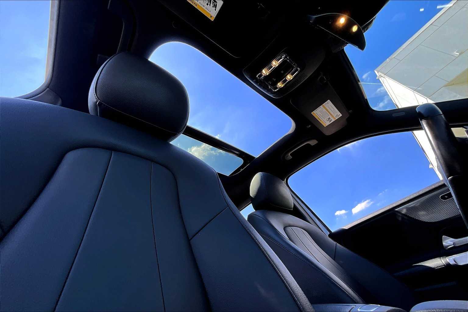 2022 Mercedes Benz EQB 350 4MATIC photo 13