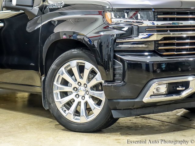 2021 Chevrolet Silverado 1500 High Country photo 3