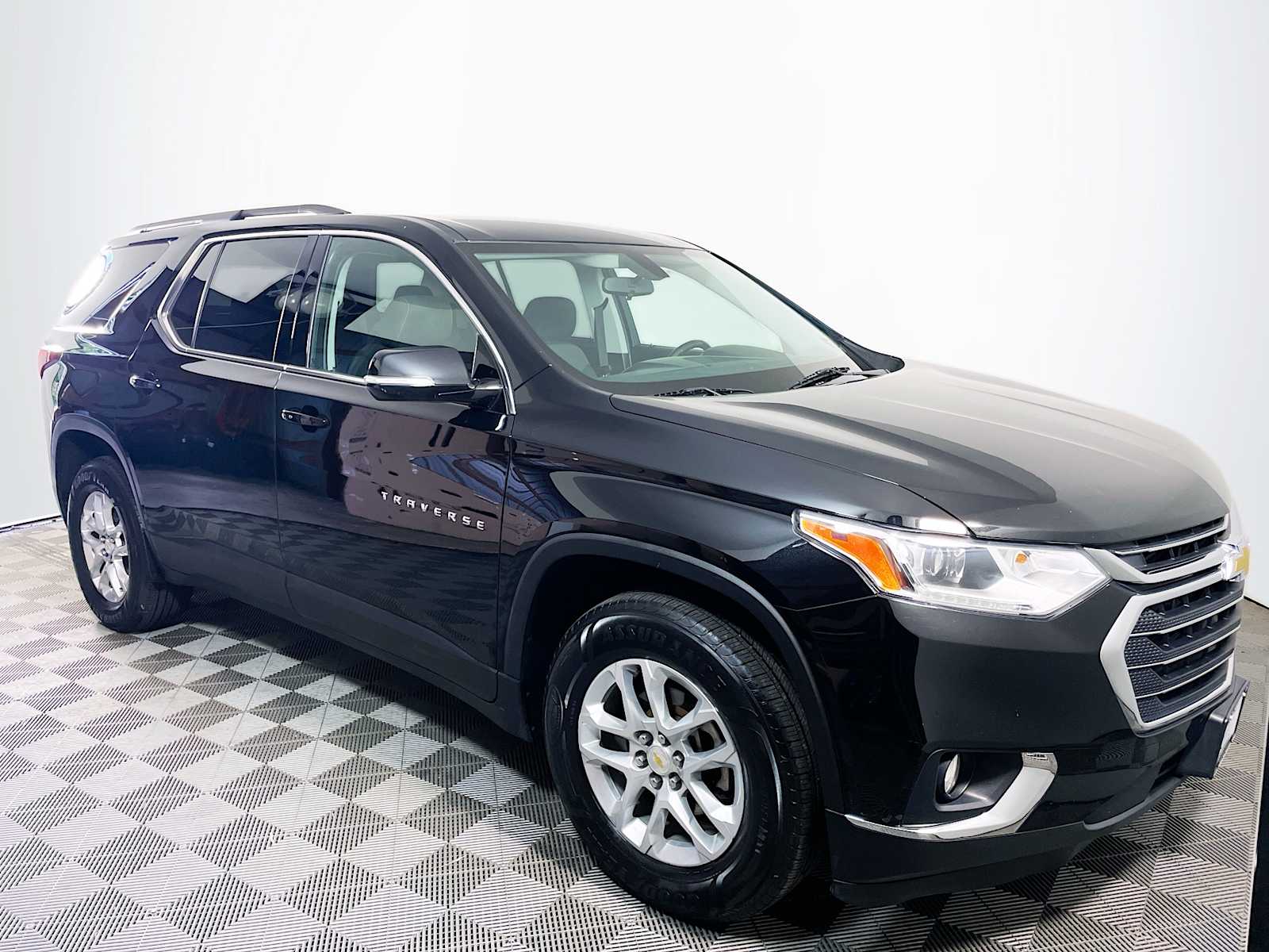 2019 Chevrolet Traverse Cloth photo 3