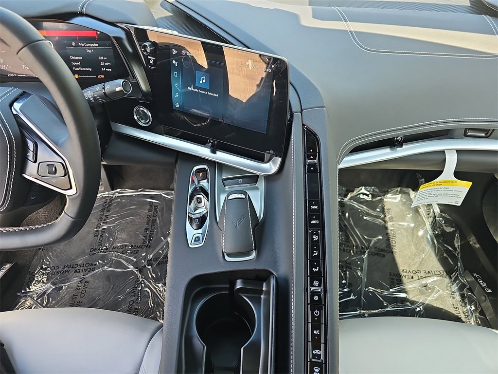 2025 Chevrolet Corvette Stingray 1LT photo 18