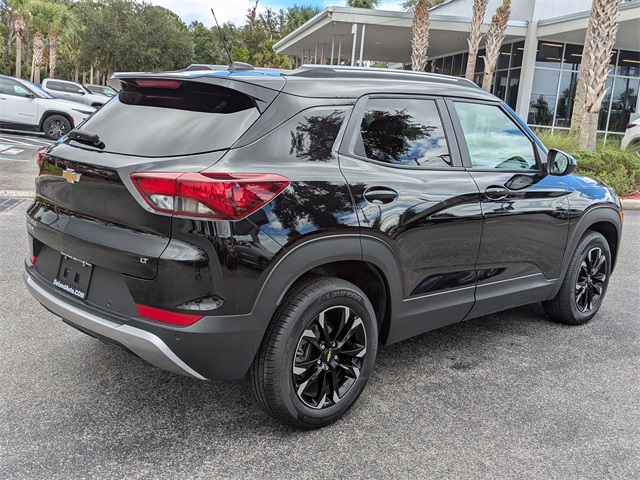 2023 Chevrolet Trailblazer LT photo 4