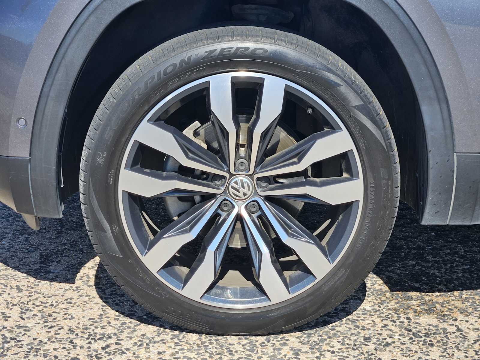 2020 Volkswagen Atlas V6 SEL Premium photo 4