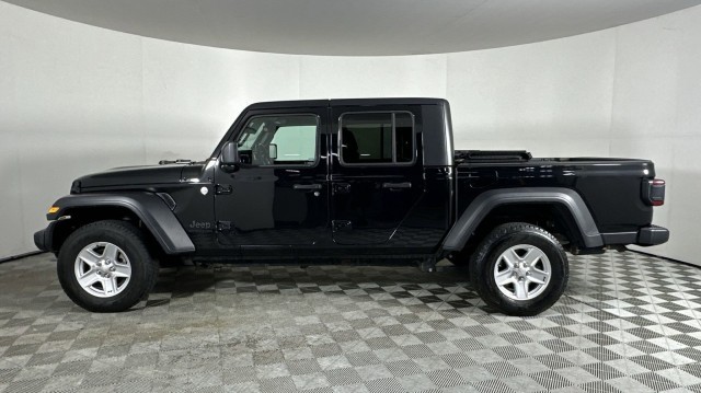 2022 Jeep Gladiator Sport S
