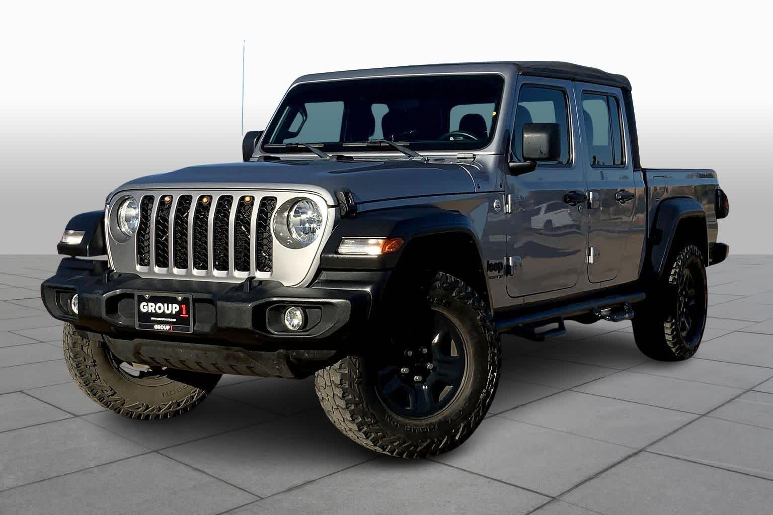 2021 Jeep Gladiator Sport's photo