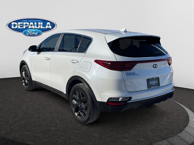 2022 Kia Sportage LX Value Edition photo 3