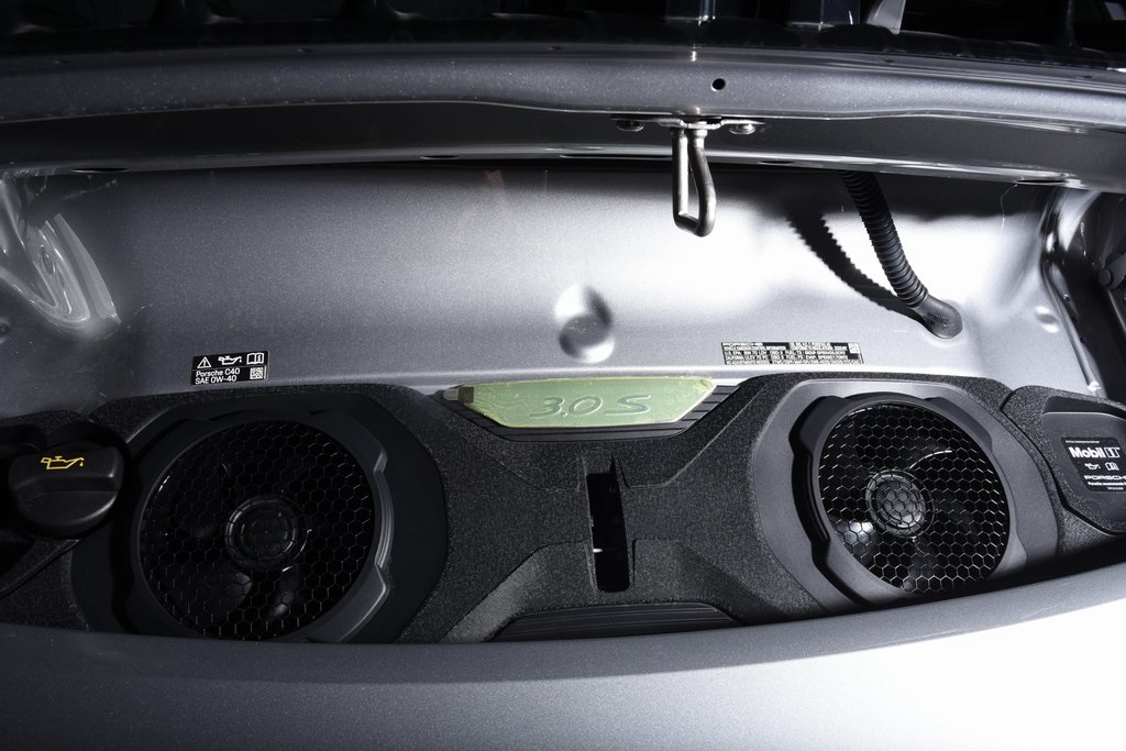 2025 Porsche 911 S photo 39