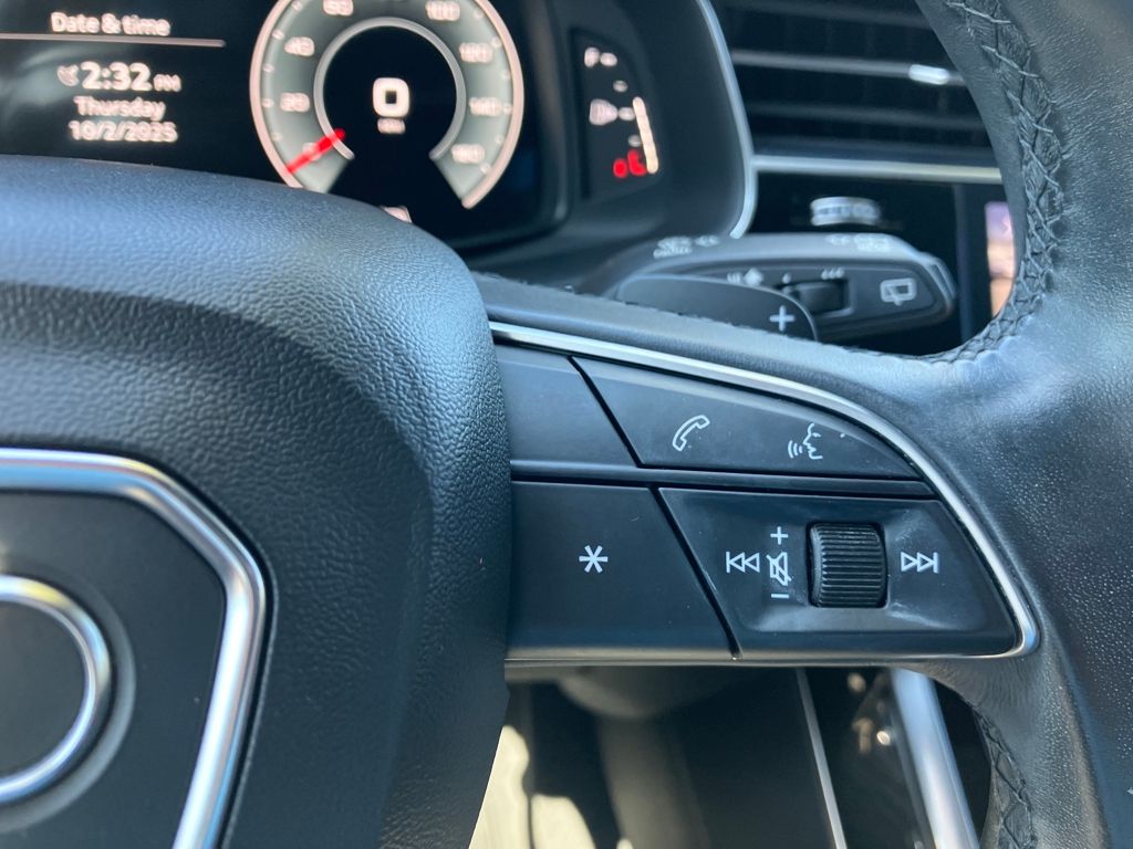 2021 Audi Q7 45 Premium photo 21