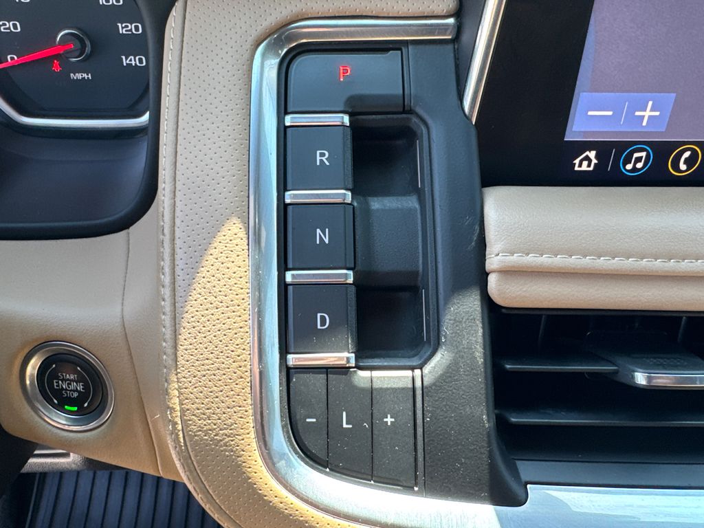 2021 Chevrolet Suburban Premier photo 33