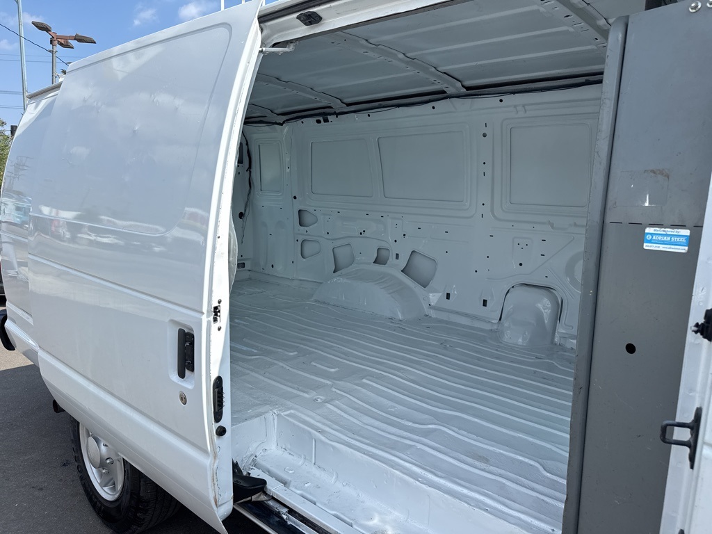 2013 Ford E-250 photo 8
