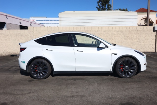 2022 Tesla Model Y Performance photo 2