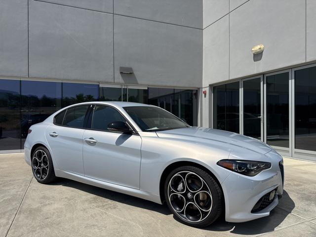 2025 Alfa Romeo Giulia Base's photo