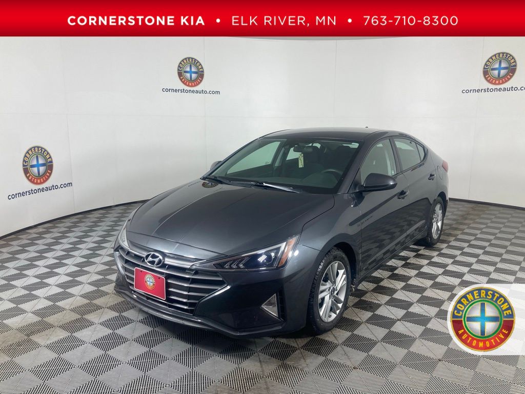 2020 Hyundai Elantra SEL's photo