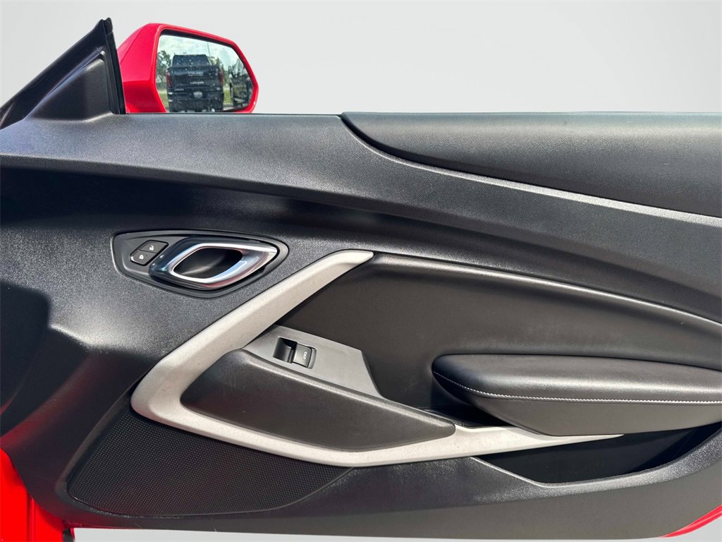 2020 Chevrolet Camaro 1LS 1LT photo 15