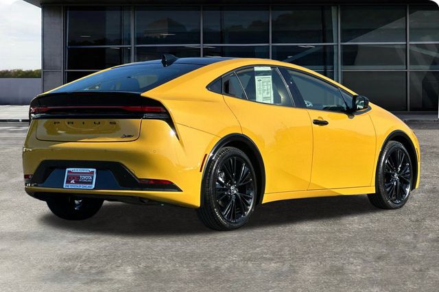 2025 Toyota Prius photo 4