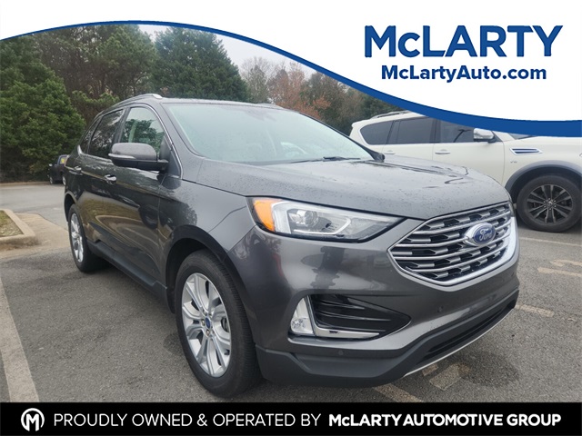 2020 Ford Edge Titanium's photo