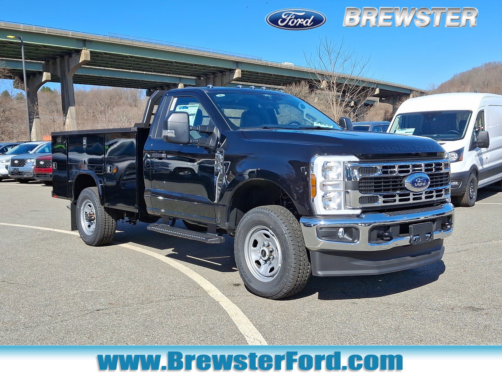 2025 Ford F-350 Super Duty Chassis Cab XLT's photo