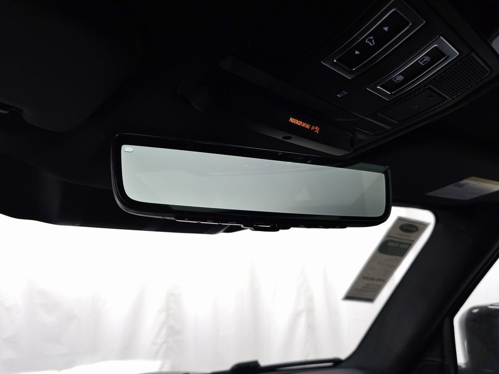 2025 LAND ROVER DEFENDER - Image 21