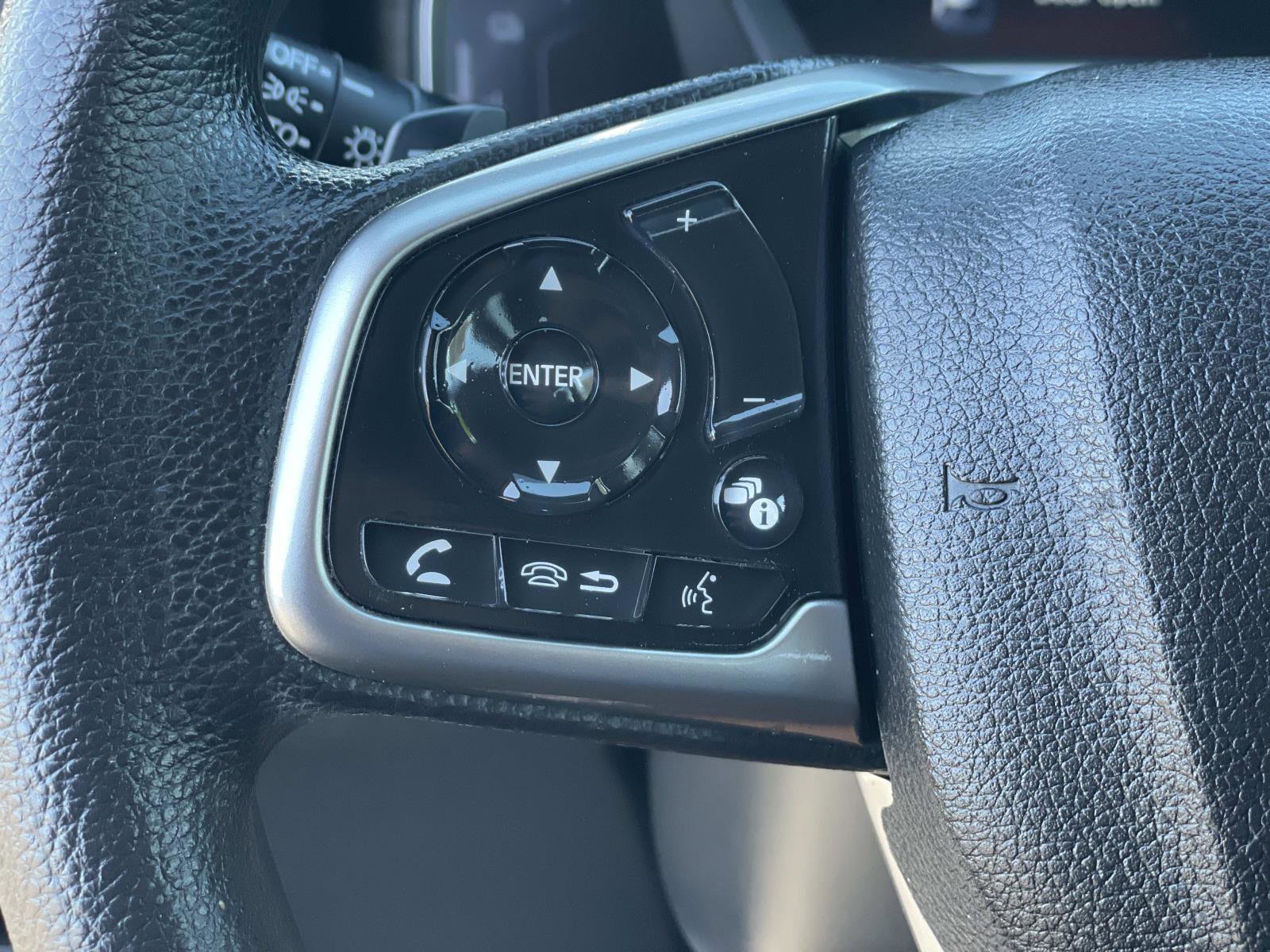 2022 Honda CR-V Hybrid EX photo 4