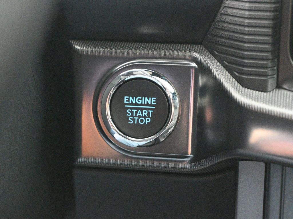 2025 Ford F-150 Lariat photo 21