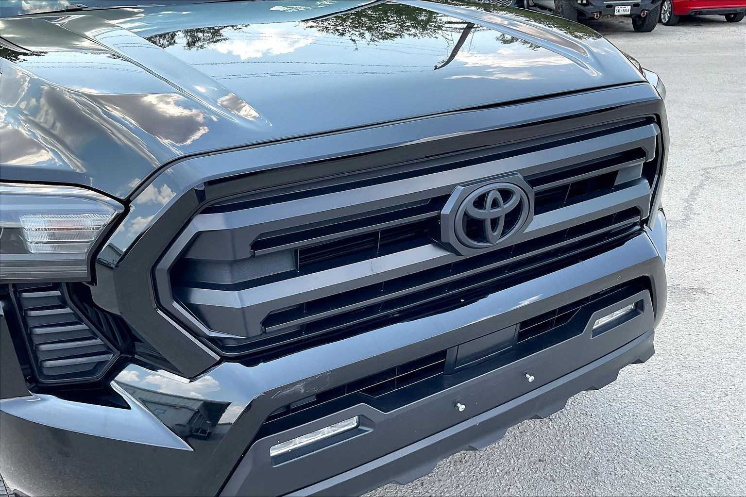 2024 Toyota Tacoma SR5 Double Cab photo 28
